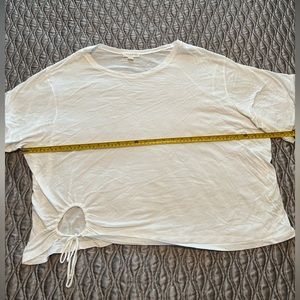 Treasure & Bond 1X white T-shirt with gather detail at hip